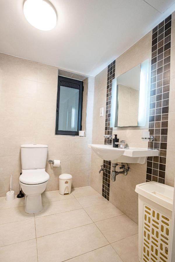 Cozy, Modern In The Heart Of St Julians *